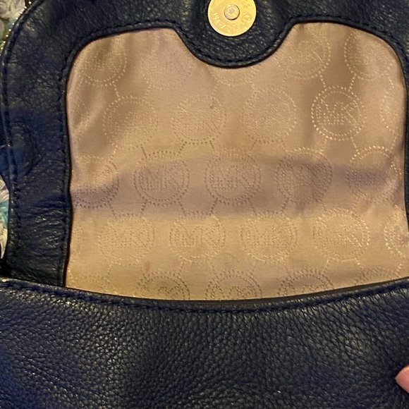 MICHAEL KORS navy blue leather purse. - Picture 2 of 5